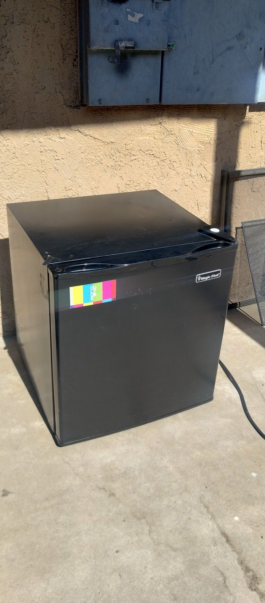 Magic Chef Mini Fridge