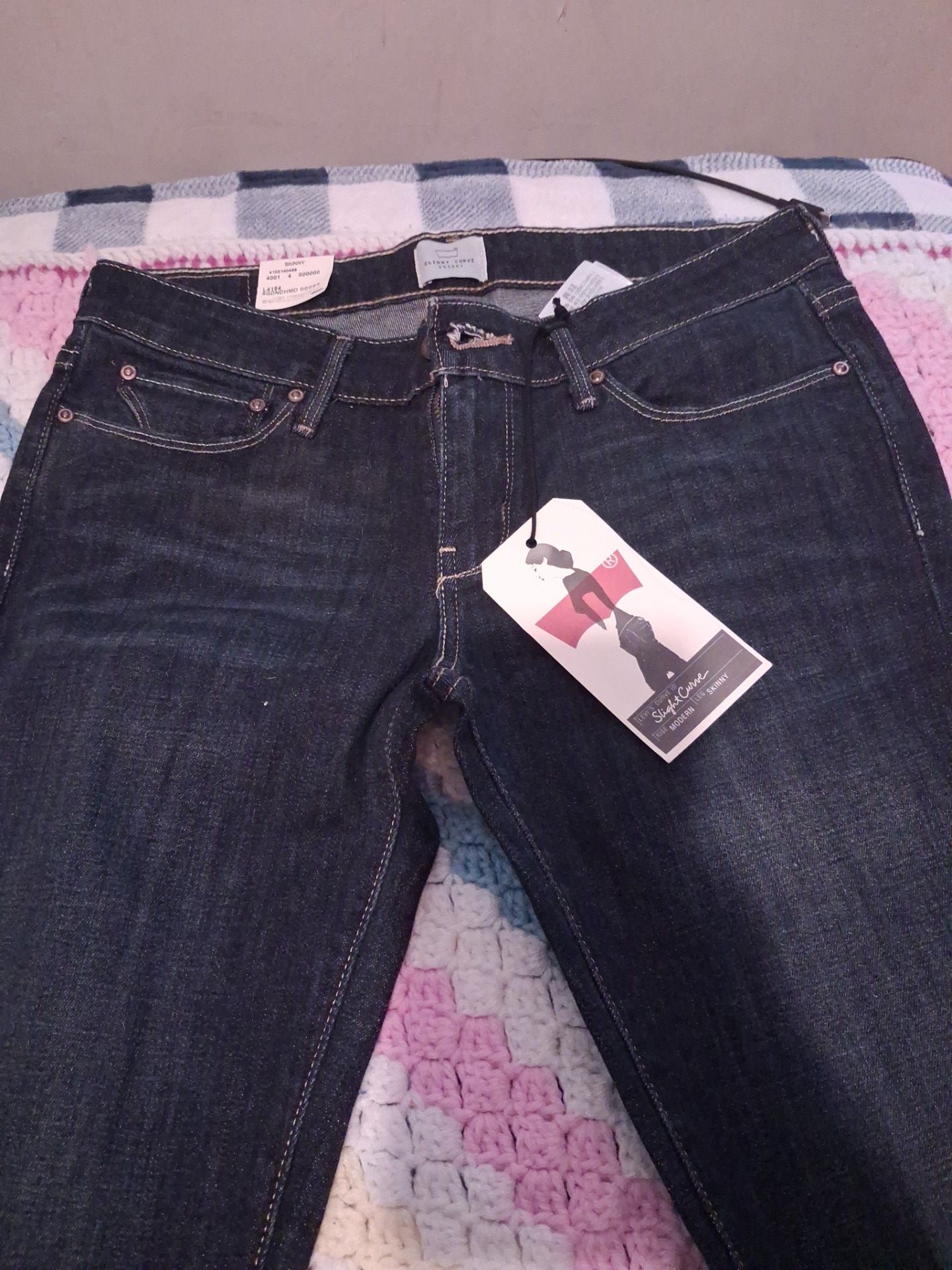 Women's 6M skinny Jean
