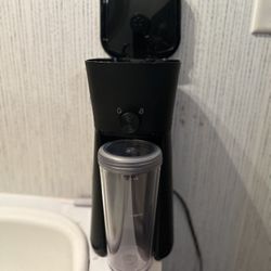 Ice Coffe Maker With Cup And Measuring Cup