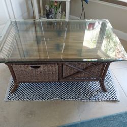 Wicker Display Coffee Table 