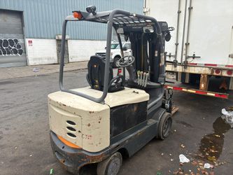 2019 crown f 5245 electric forklift