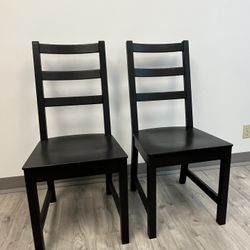Set of 2 Black Ladder-Back Wooden Chairs 