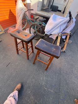 Counter top stools (2 sizes & style)