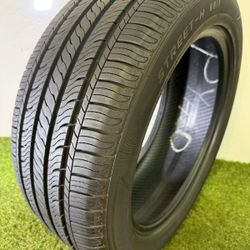 V18  225 50 17 94V  BlackHawk Street-H  One Used Tire 90% Life 