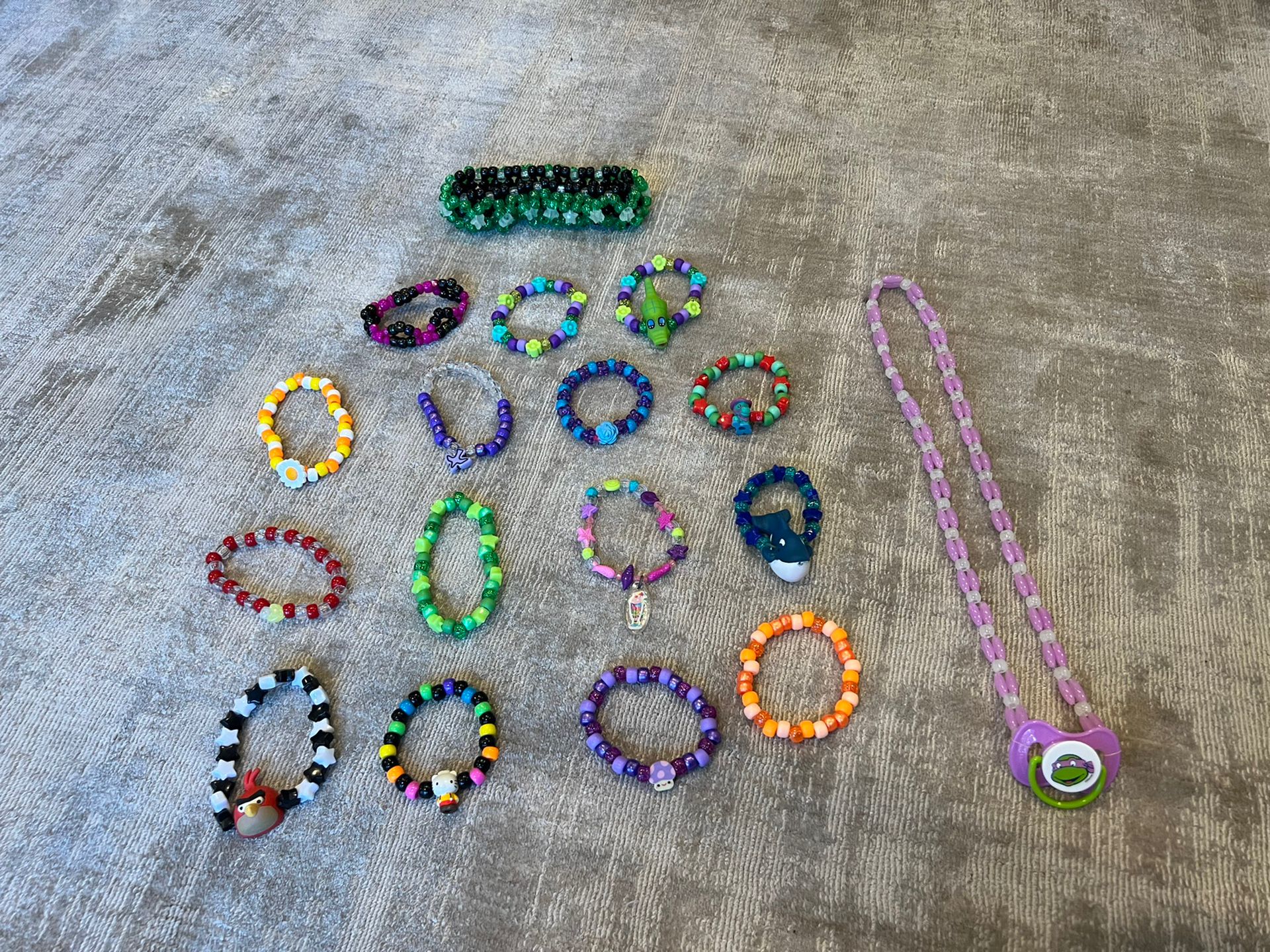17 Pieces RAVE KANDI BRACELETS