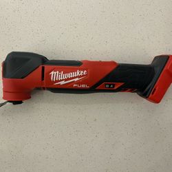 Milwaukee M18 Fuel Multi-Tool (TOOL ONLY)