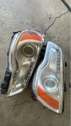 Chrysler 300 headlights