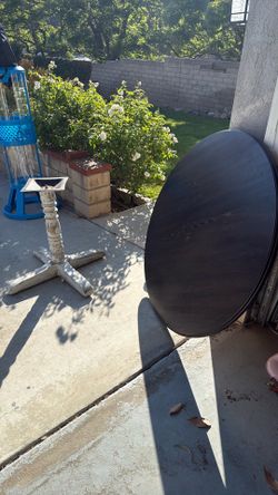 Round circle table