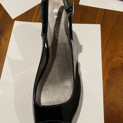 Woman’s Open Toed Black Heels By CL Laundry