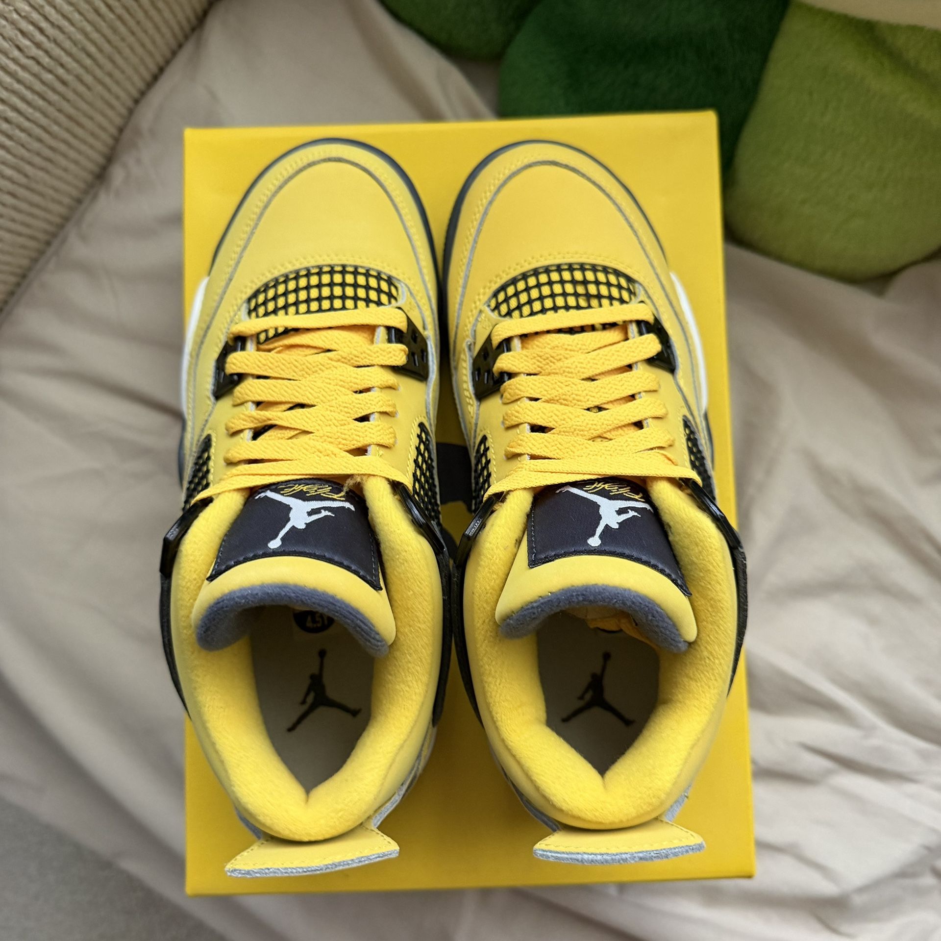 Air Jordan 4 Retro Lightning Yellow New Size 6.5y GS