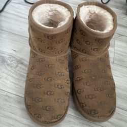 Ugg Boots Size 7 