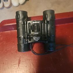 Binoculars 