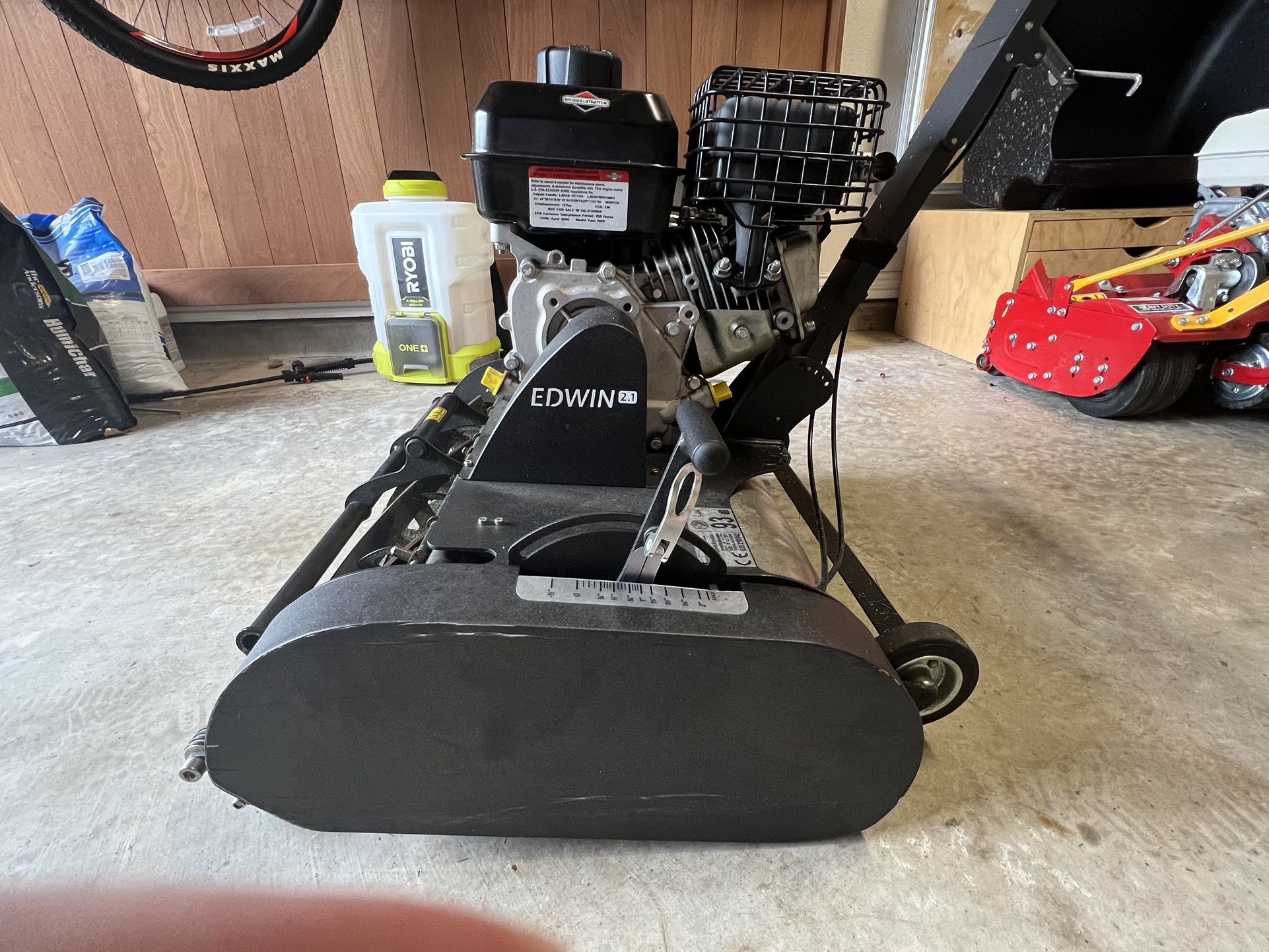 Swardman Edwin 2.1 45 Reel Mower for Sale in Katy, TX - OfferUp