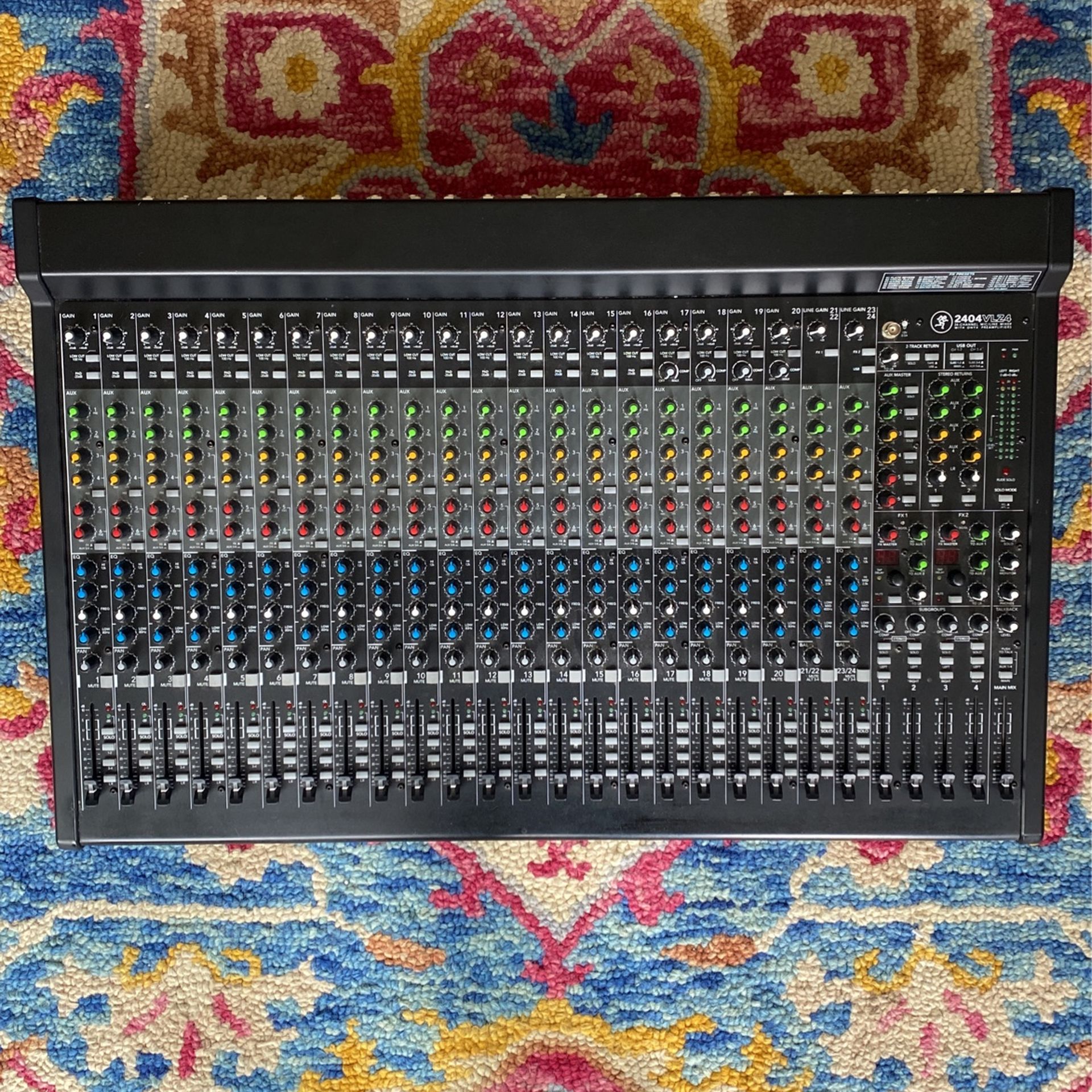Mackie 2404 VLZ4 24 Channel Mixer W/ Onyx Preamps Mint Condition