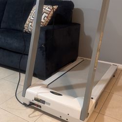 Compact Starpower Treadmill – Great for Home Workouts