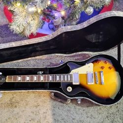 Absolutely Beautiful Les Paul Standard Tobacco Burst With Camouflage Hard Shell Tour Case