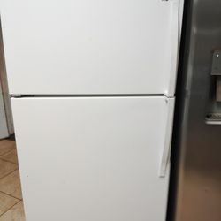 Whirlpool Refrigerator Everything Good 