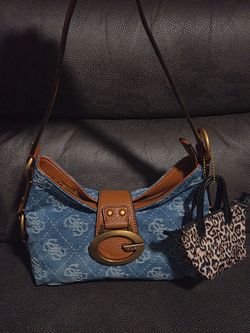 Guess purse