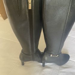 Woman’s Boots Size 8” 
