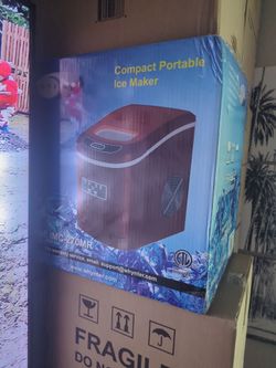 Portable ice maker