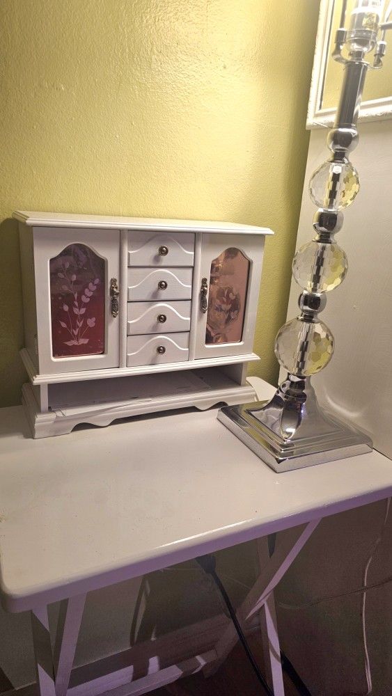 Jewelry 📿💍Armoir