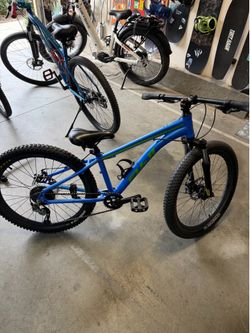 Kids Fuji Dynamite 24” MTB Bike