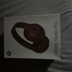Beats Studio Pro