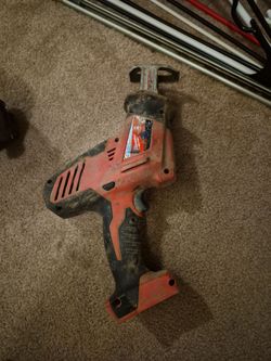 Milwaukee M18 Hakzall