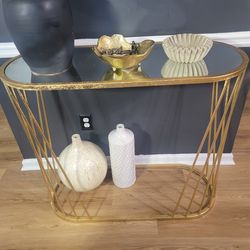 Gold table