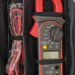 Digital Clamp Meter - BRAND NEW IN BOX