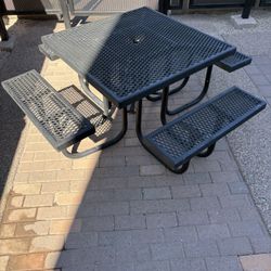 Table/ Bench
