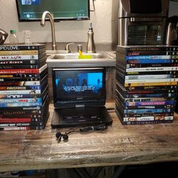 Sony portable DVD player + 40 Movies 