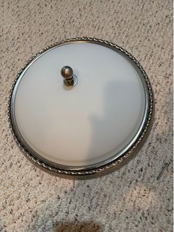 Ceiling light fixture