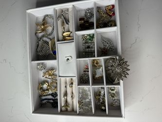 Vintage Costume Jewelry Lot