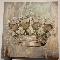 Crown picture frame