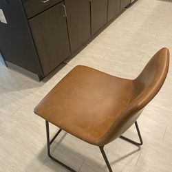 Barstool 
