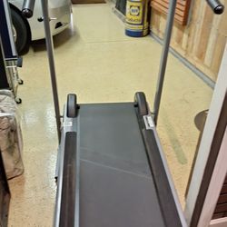 Manual treadmill