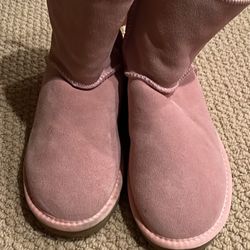 Like New Womens 10 Pink Bailey Uggs 