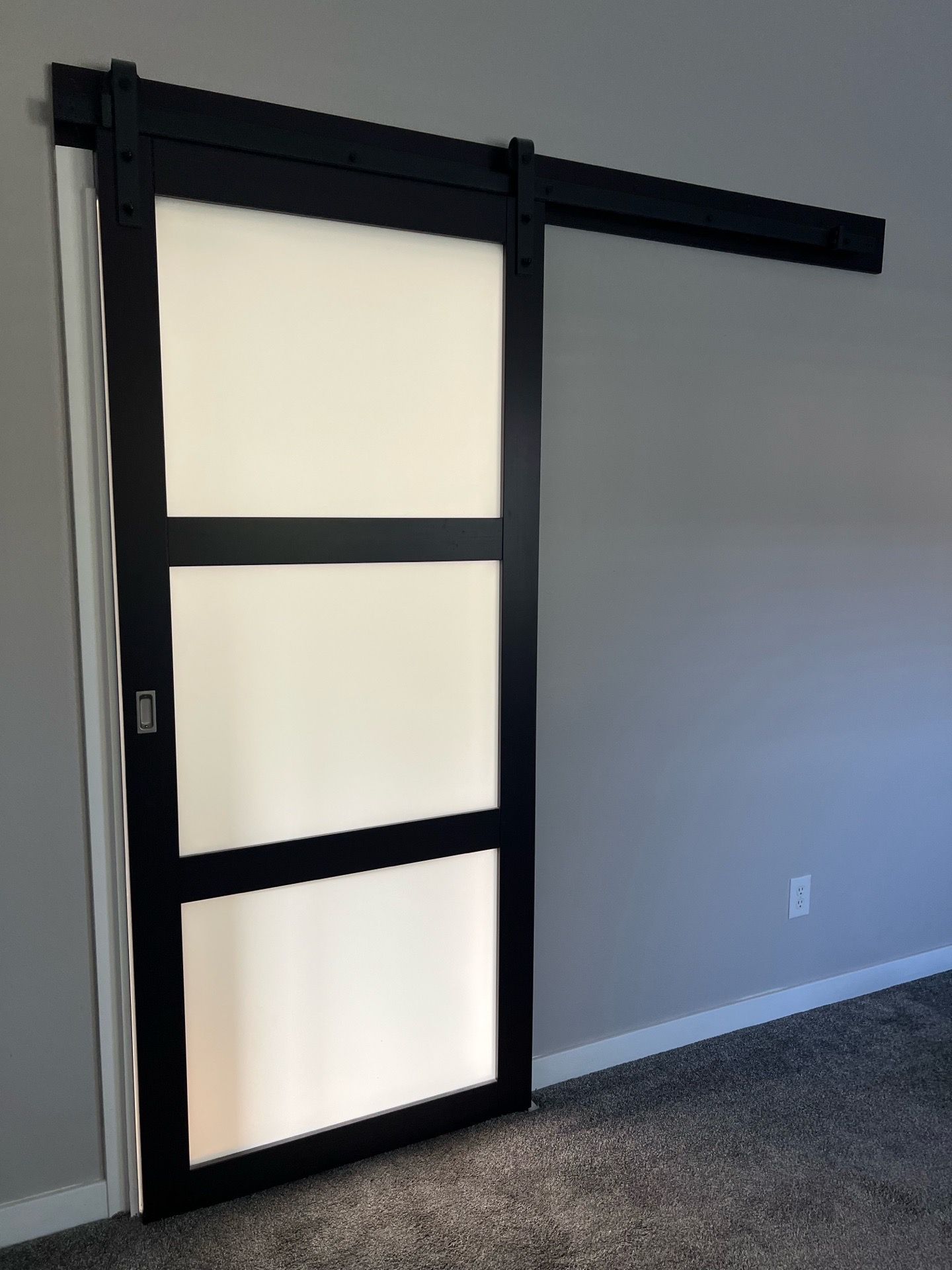 Glass sliding door and hardware