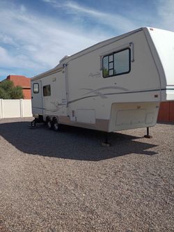 2004 Alpenlite Limited 33ft double slide 5th wheel