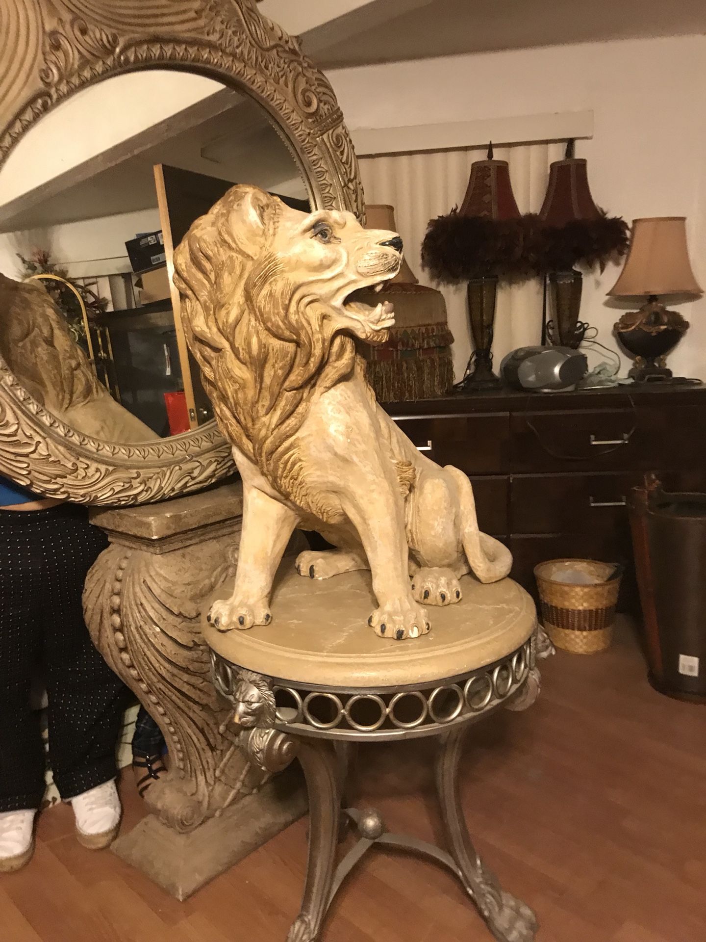 ANTIQUE TABLE LION WITH MATCHING MIRROR