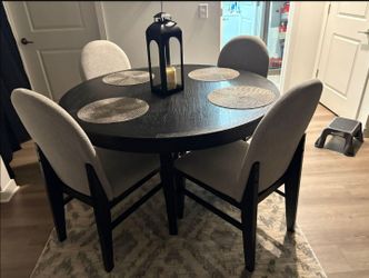 🔥 Brand New 5-Piece Counter Height Round Solid Wood Dining Table Set – Black & Gray Fabric Chairs | Pay After Delivery