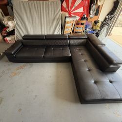 Modern black Leather Couch
