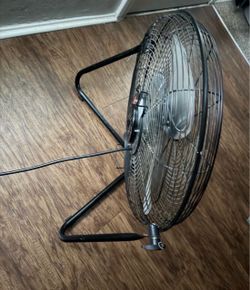 Floor fan
