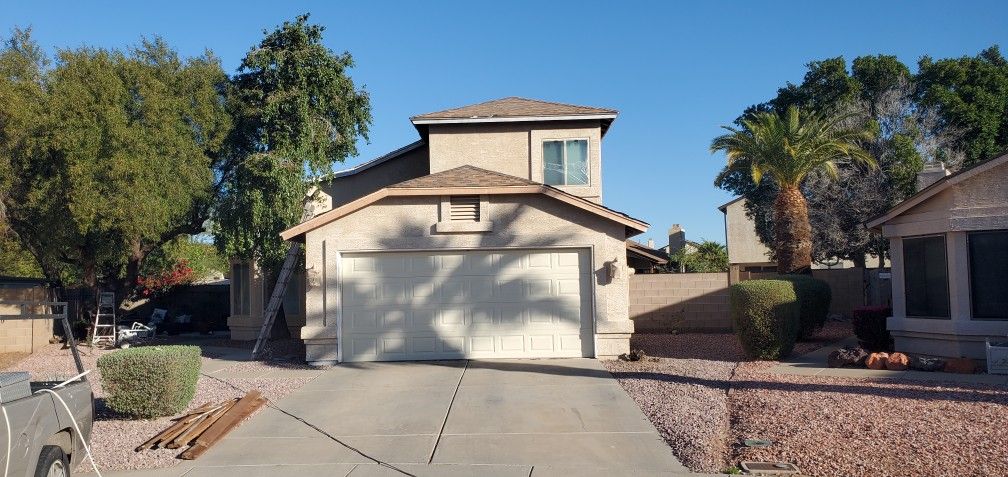 Let us make your home look new again with a fresh coat of new paint.