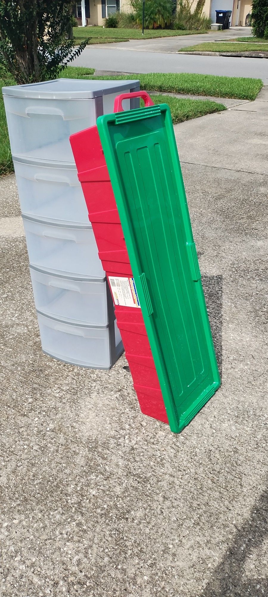 AKRO-MILS Paper Wrap Christmas Holiday Keepbox 