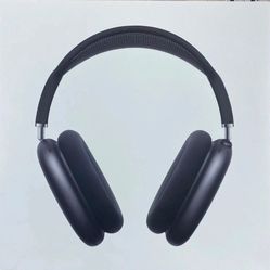 Airpod pro maxes ( I GOT BLACK SILVER AND GREEN TAP IN) 