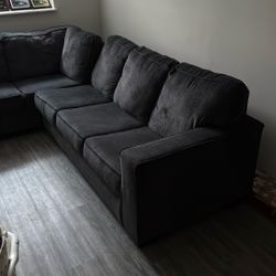 2 Piece Sectional Couch 