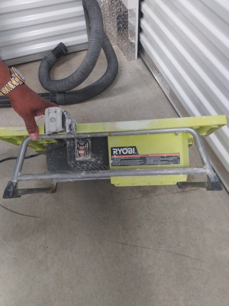 Ryobi Table Saw