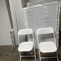 10 White Plastic Folding Chairs